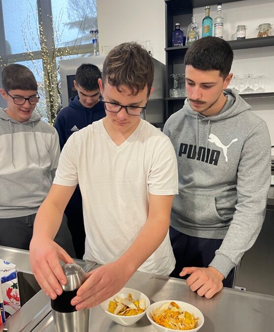 Nastavnice i učenici u sklopu S.T.E.P. projekta promiču održivost kroz zero-waste aktivnosti